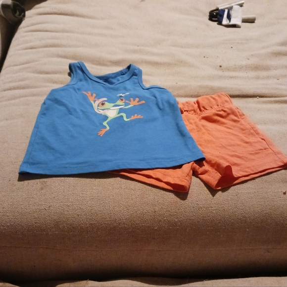 Falls Creek Kids 2-Piece Tank & Shorts Set - Size 12M - Picture 1 of 3